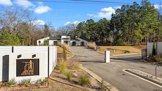 6063 N Park Central Ct, Tyler, TX 75703