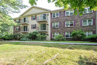 2 Autumn Leaf Dr Unit 1, Nashua, NH 03060