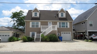 61 Albert Dr, Manahawkin, NJ 08050