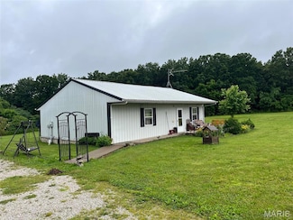 13688 State Highway U, Mineral Point, MO 63660