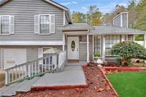 2573 Mistletoe Ln, Snellville, GA 30039