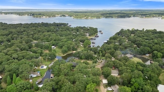 107 Nob Hill Cir, Malakoff, TX 75148