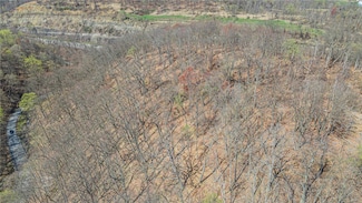 550 Division Ln, Vanport Township, PA 15009