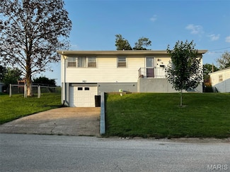 16 Wauneta Place, Hannibal, MO 63401