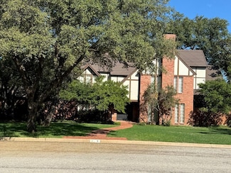 5 Lakewood St, Sweetwater, TX 79556