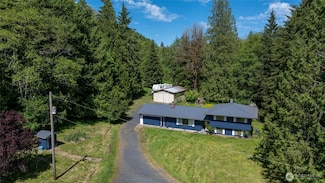 371 Pigeon Springs Rd, Onalaska, WA 98570
