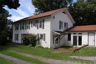 324 W Market St, Mercer, PA 16137