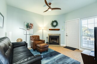 921 Marine Dr Unit 202, Galveston, TX 77550