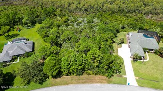 5625 Cypress Creek Dr, Grant-Valkaria, FL 32949