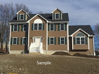9 Marjorie St, Methuen, MA 01844