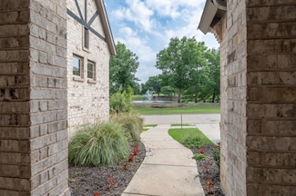 9813 Rubicon Trail, Oak Point, TX 75068