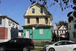 38-17 150th St, Flushing, NY 11354