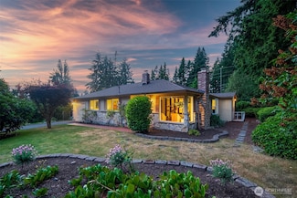 852 NE 194th St, Shoreline, WA 98155