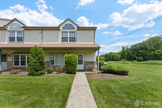 36 Sassafras Ct, North Brunswick, NJ 08902