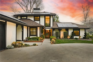 16337 Ravenglen Rd, Santa Clarita, CA 91387