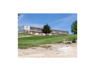 224 S 86th St, Kansas City, KS 66111