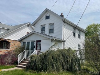 4 Columbus Ave, Edison, NJ 08817
