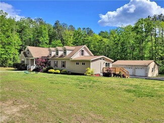 13569 Greenwood Rd, Glen Allen, VA 23059