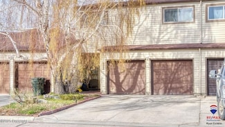 1033 Santee Dr, Gillette, WY 82716