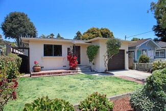 210 Saxon Ave, Capitola, CA 95010