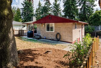 18808 5th Ave NE, Shoreline, WA 98155
