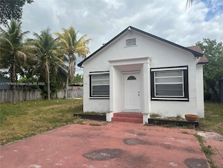 2135 Lincoln St, Hollywood, FL 33020