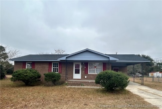 507 Oakdale Gin Rd, Raeford, NC 28376