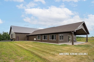 4304 E Leggate Rd, Superior, WI 54880