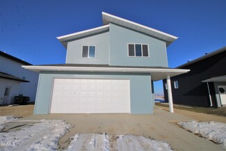 505 Downing St, Surrey, ND 58785