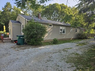 526 W 18th St, La Porte, IN 46350