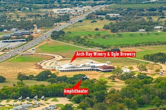 85 Arch Ray Lp Unit 85, Fredericksburg, TX 78624