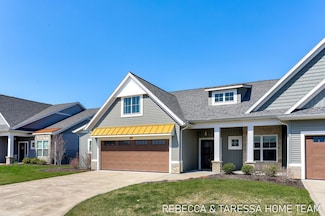 6109 W Wind Dr, Holland, MI 49423