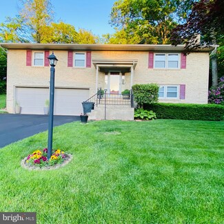 15 Bittersweet Dr, Hagerstown, MD 21740