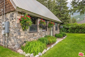 64050 Gallatin Rd, Gallatin Gateway, MT 59730