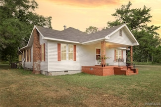 687 Smith Ave, Elba, AL 36323