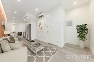481 Hicks St Unit 4-R, Brooklyn, NY 11231