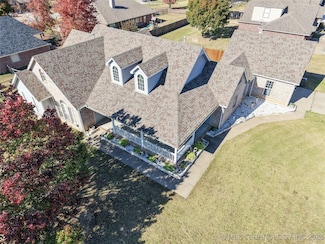 814 S Tall Chief Ave, Skiatook, OK 74070