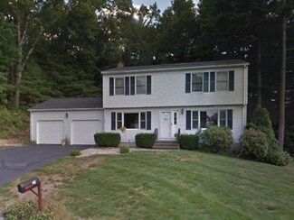 71 Caitlin Dr, Springfield, MA 01118