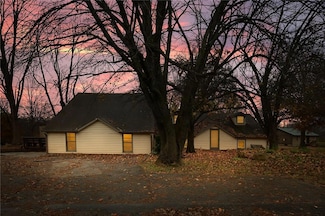 8009 Missouri Yy, Peculiar, MO 64078