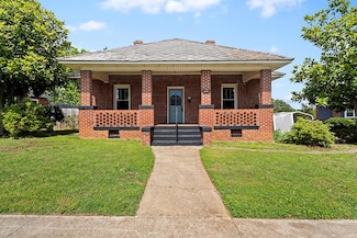 121 Park St, Ninety Six, SC 29666