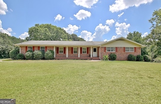 217 Ginger Cake Rd, Fayetteville, GA 30214