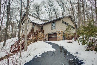 3773 W Bluff Dr, Keuka Park, NY 14478