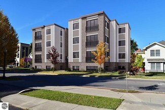 139 E 8th St Unit 209, Traverse City, MI 49684