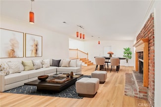 18063 Burbank Blvd, Encino, CA 91316