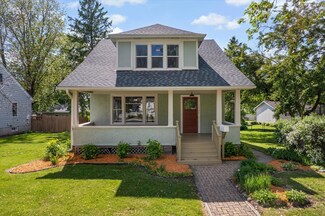 1227 2nd St, Hudson, WI 54016