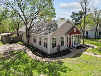 715 Eagle Pass St, Bryan, TX 77802