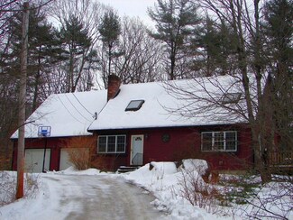 11 Clay Hill Rd, Cape Neddick, ME 03902