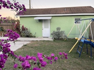 99.5 W Lambright St Unit B, Tampa, FL 33604