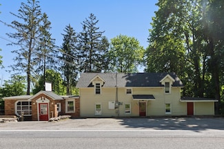 208 Tomahawk St, Yorktown Heights, NY 10598