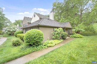 734 Exton Ct, Charlottesville, VA 22901